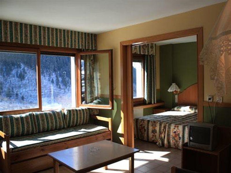 Apartamentos Solneu Baqueira Beret Eksteriør bilde